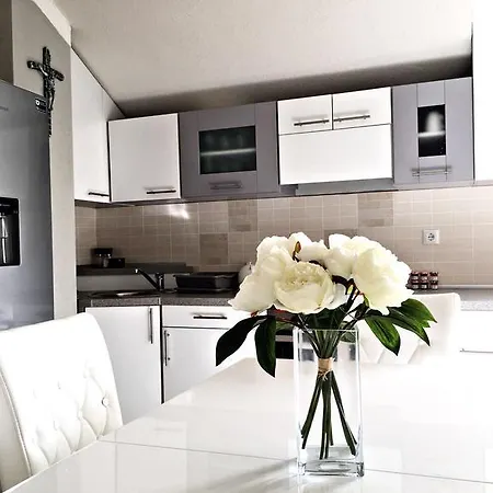 Apartman Mirkec